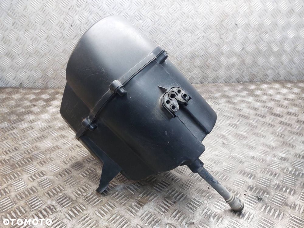 OBUDOWA FILTRA POWIETRZA + RURA DOLOT RAPID I 1.2 TSI 6R0129684C - 3