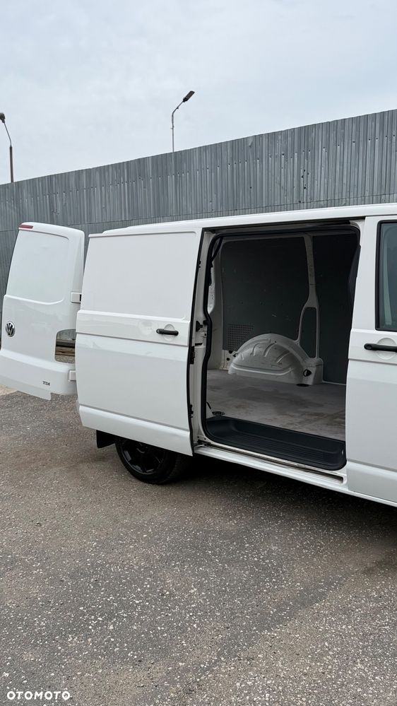 Volkswagen Transporter - 15