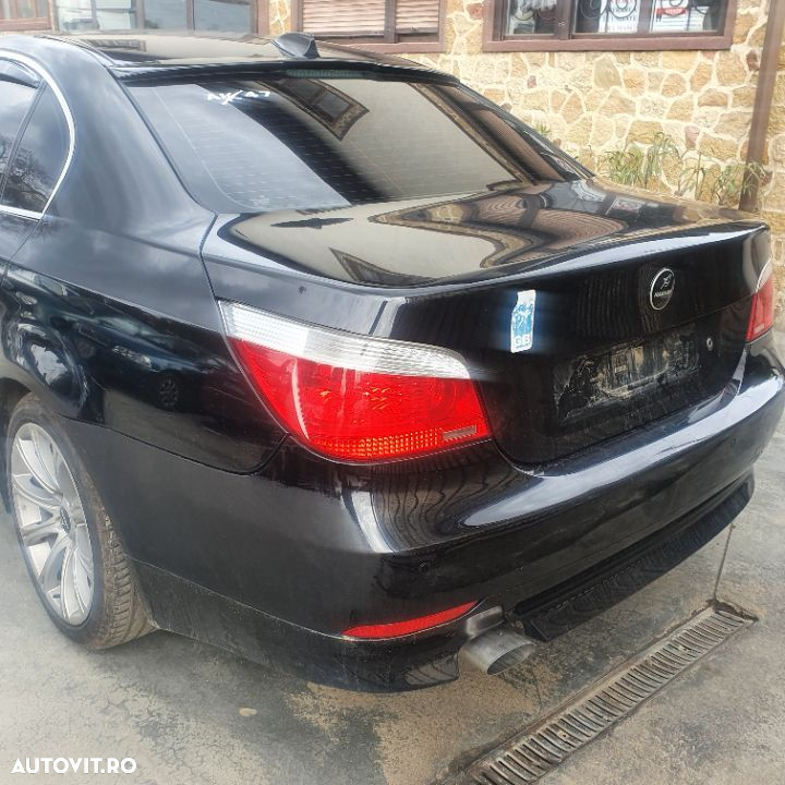 Dezmembram BMW 520 d e60 - 2