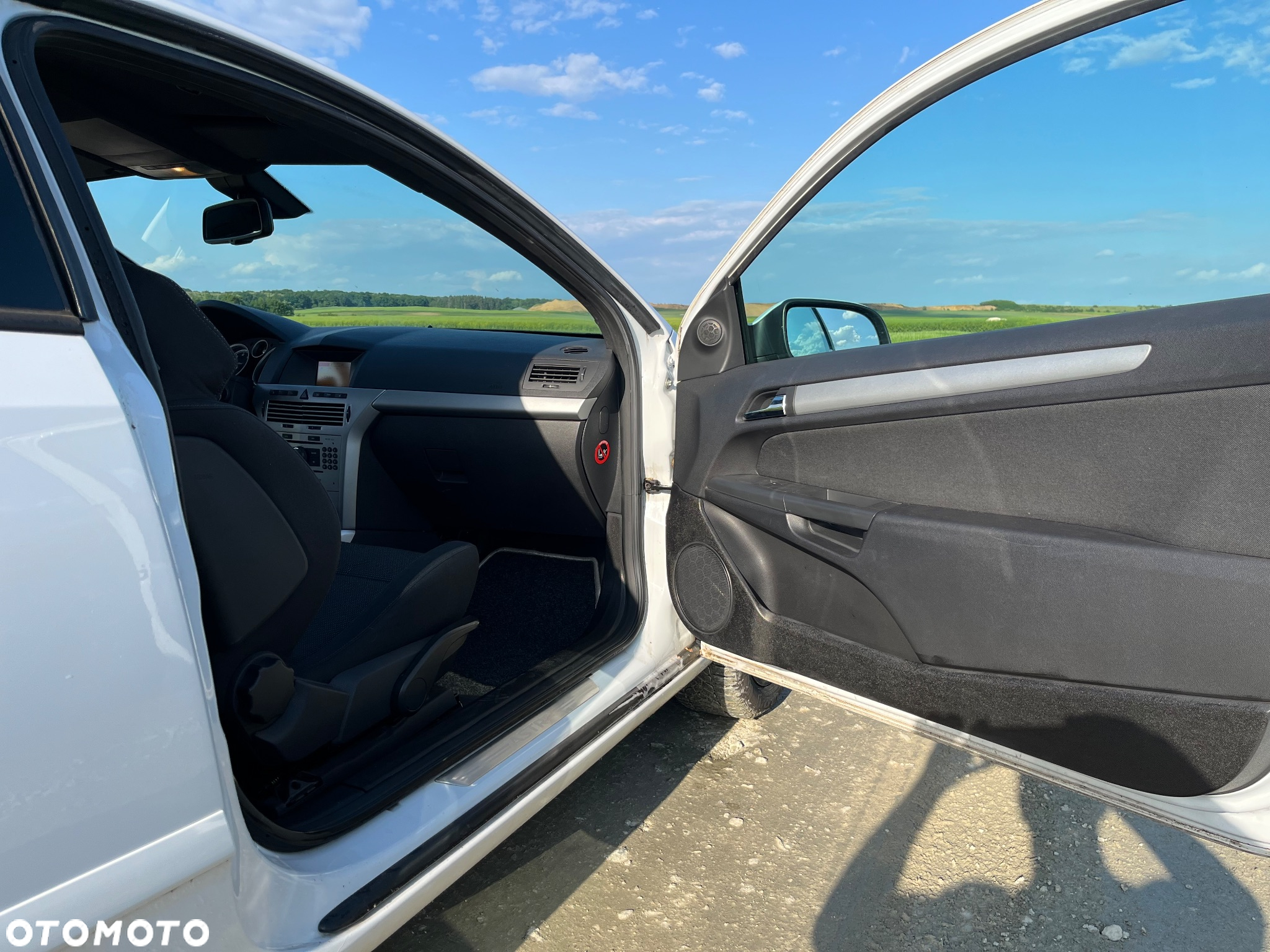 Opel Astra III GTC 1.8 111 - 15