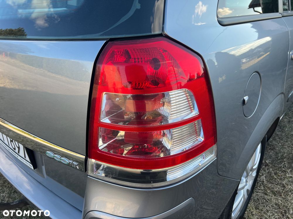 Opel Zafira 1.6 ecoFLEX Family - 18
