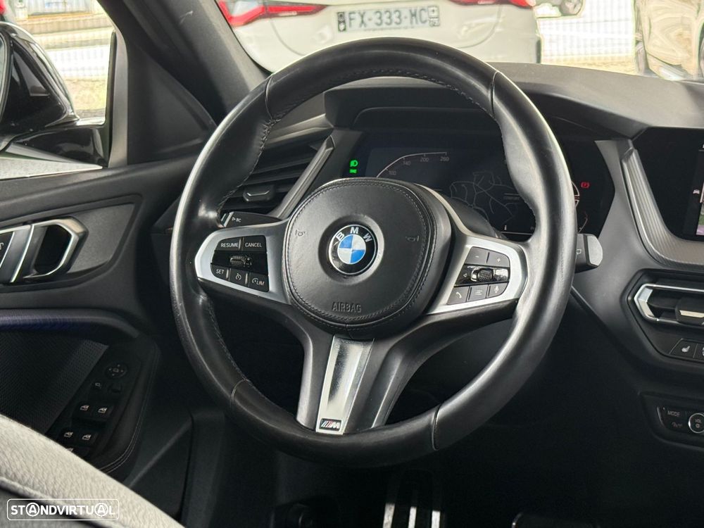 BMW 118 d Pack Desportivo M - 27