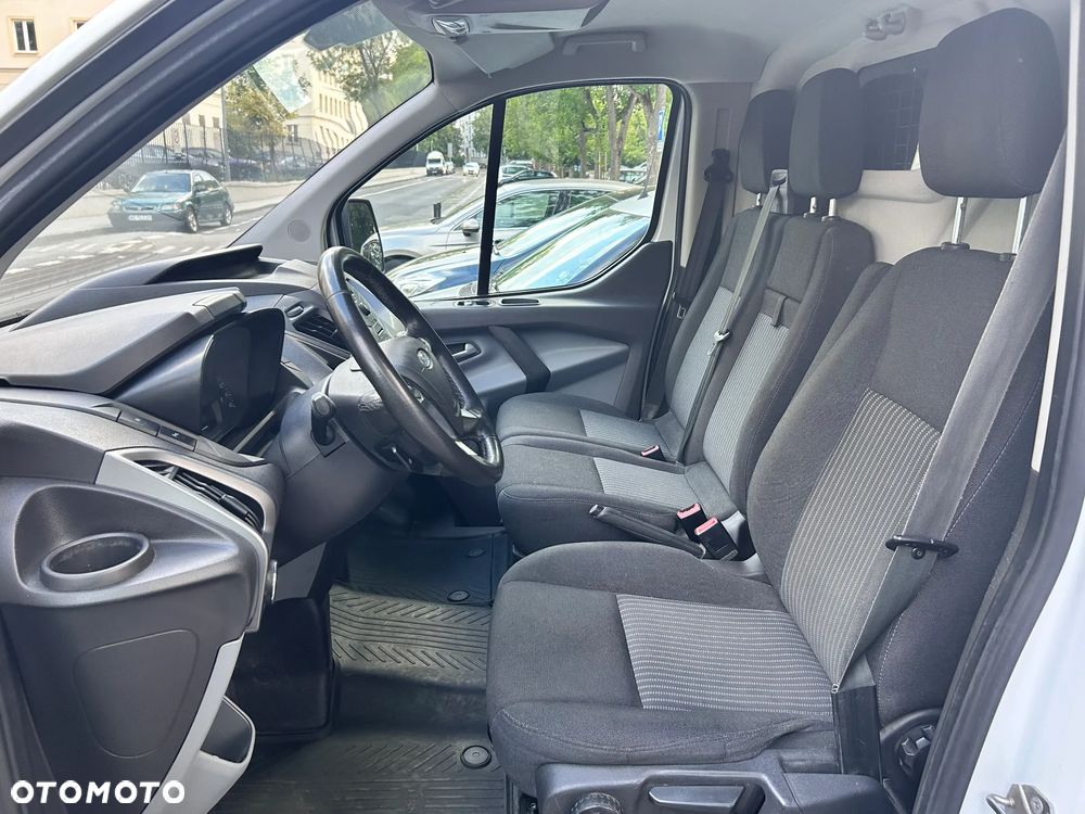 Ford Transit Custom - 16