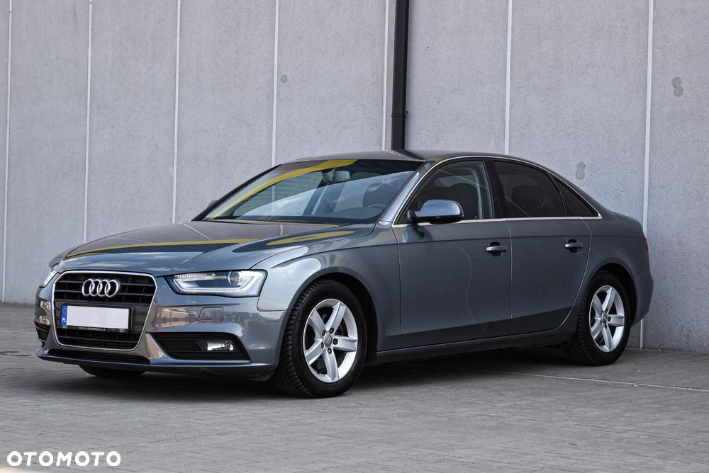 Audi A4 Limousine - 3