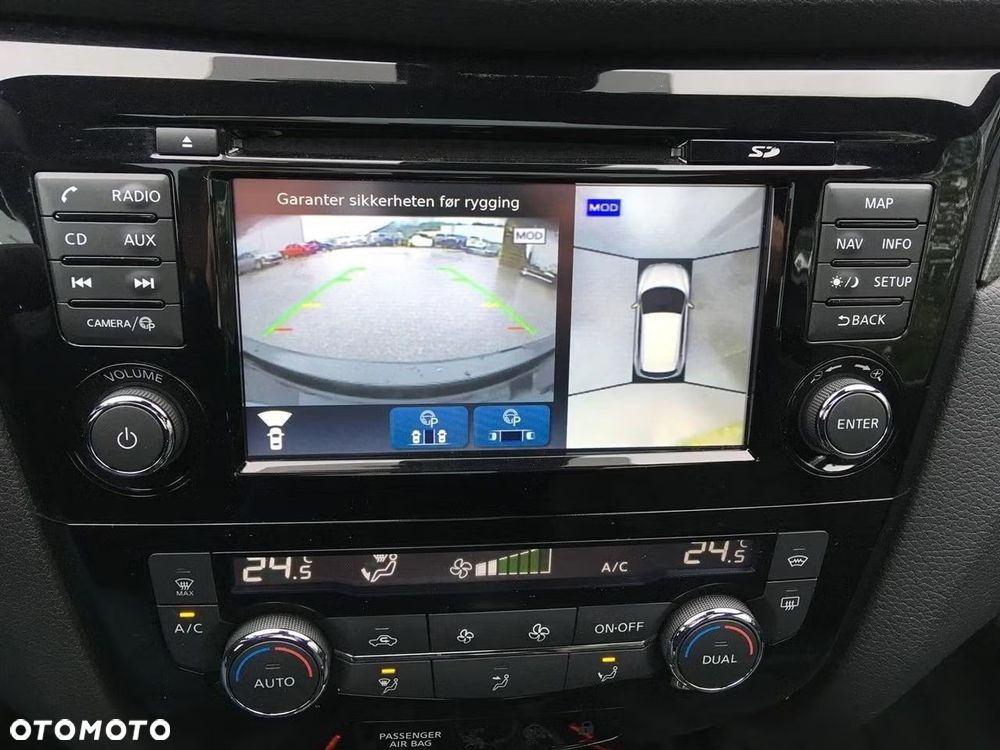 Nissan Qashqai 1.6 dCi Xtronic TEKNA+ - 25