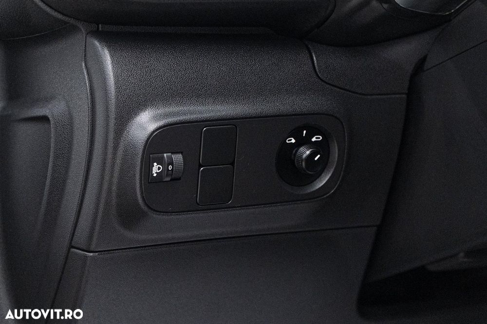 Citroën C3 1.2 PureTech S&S BVM5 Shine - 26