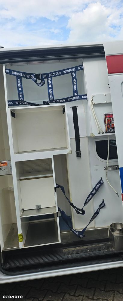 Mercedes-Benz Ambulans karetka Sprinter 319cdi automat - 16