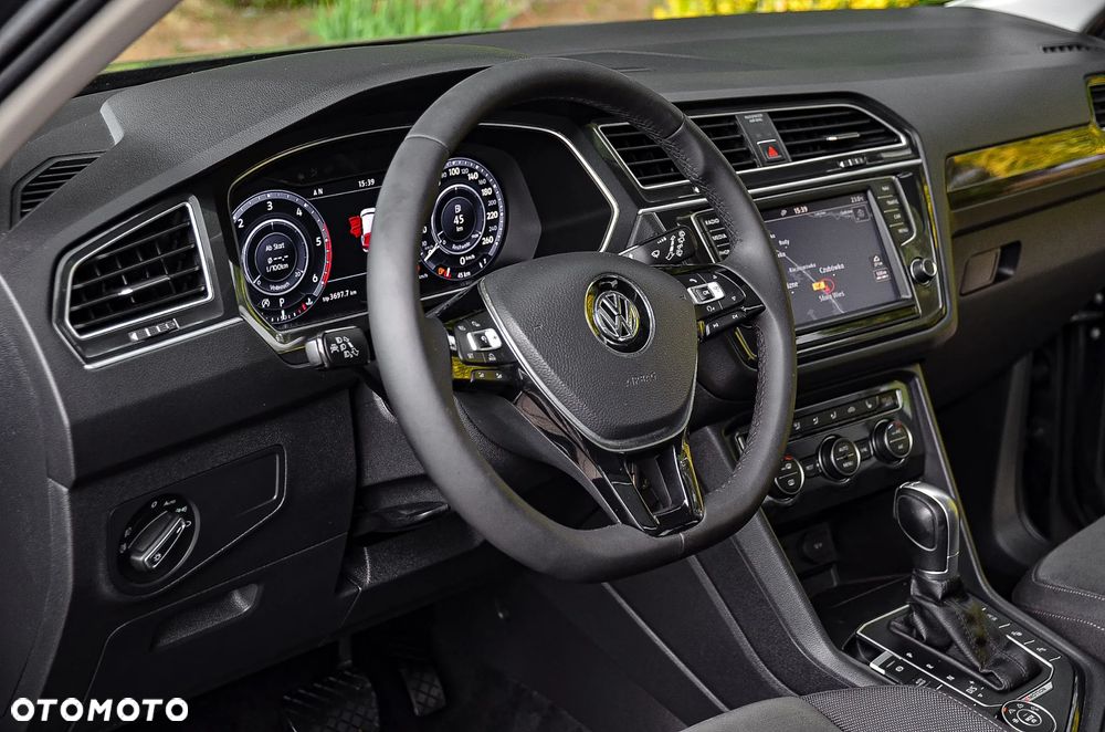 Volkswagen Tiguan - 27