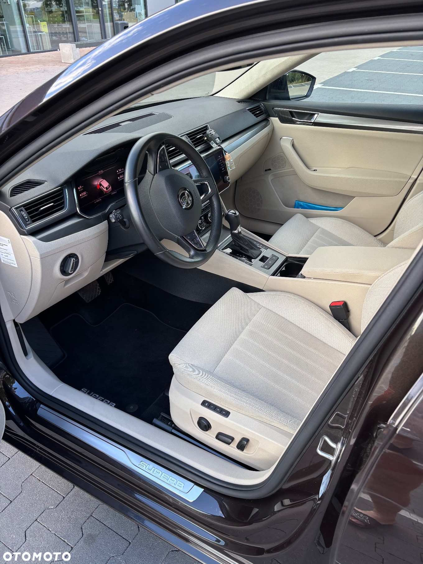 Skoda Superb 2.0 TSI Style DSG - 6