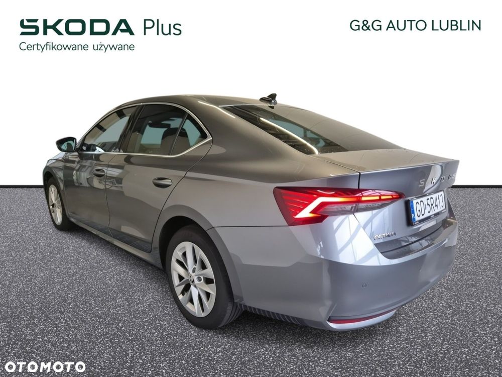 Skoda Octavia 2.0 TDI Selection DSG - 4