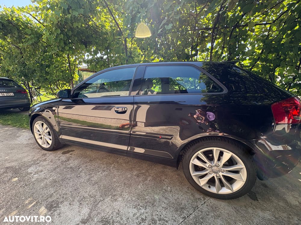 Audi A3 2.0 TDI S Line Sportpaket plus - 2
