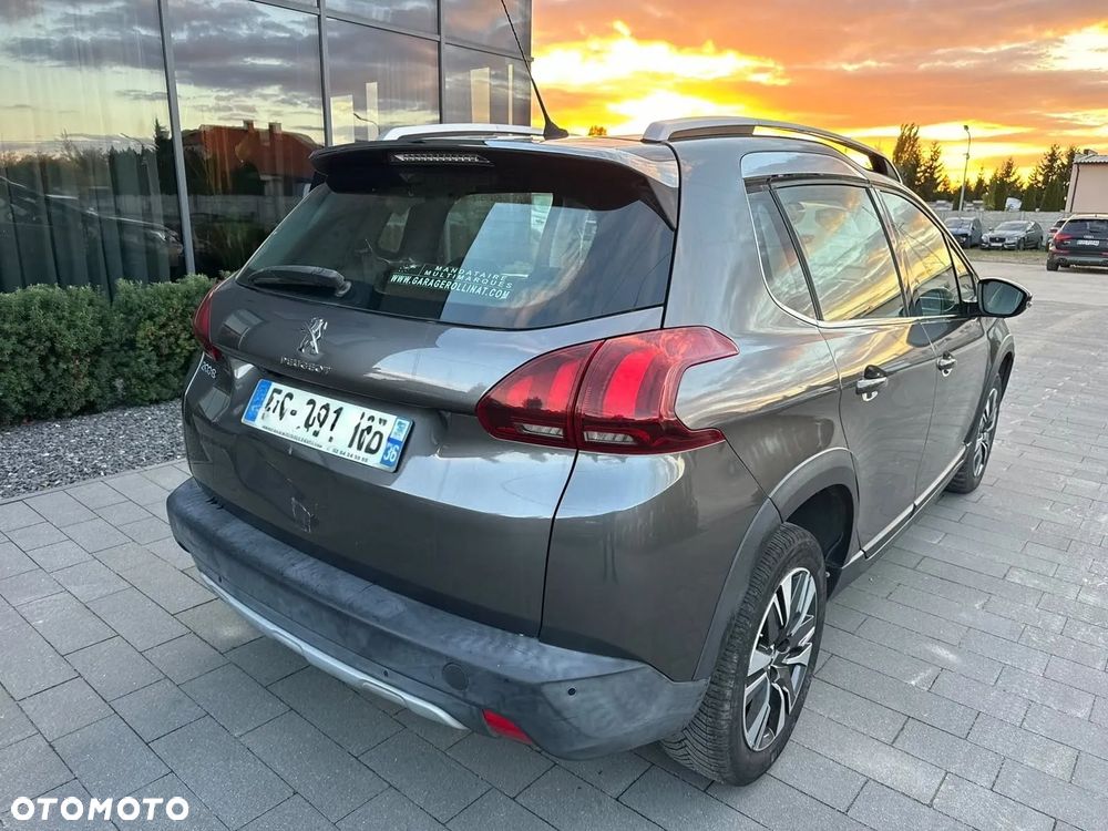 Peugeot 2008 - 9