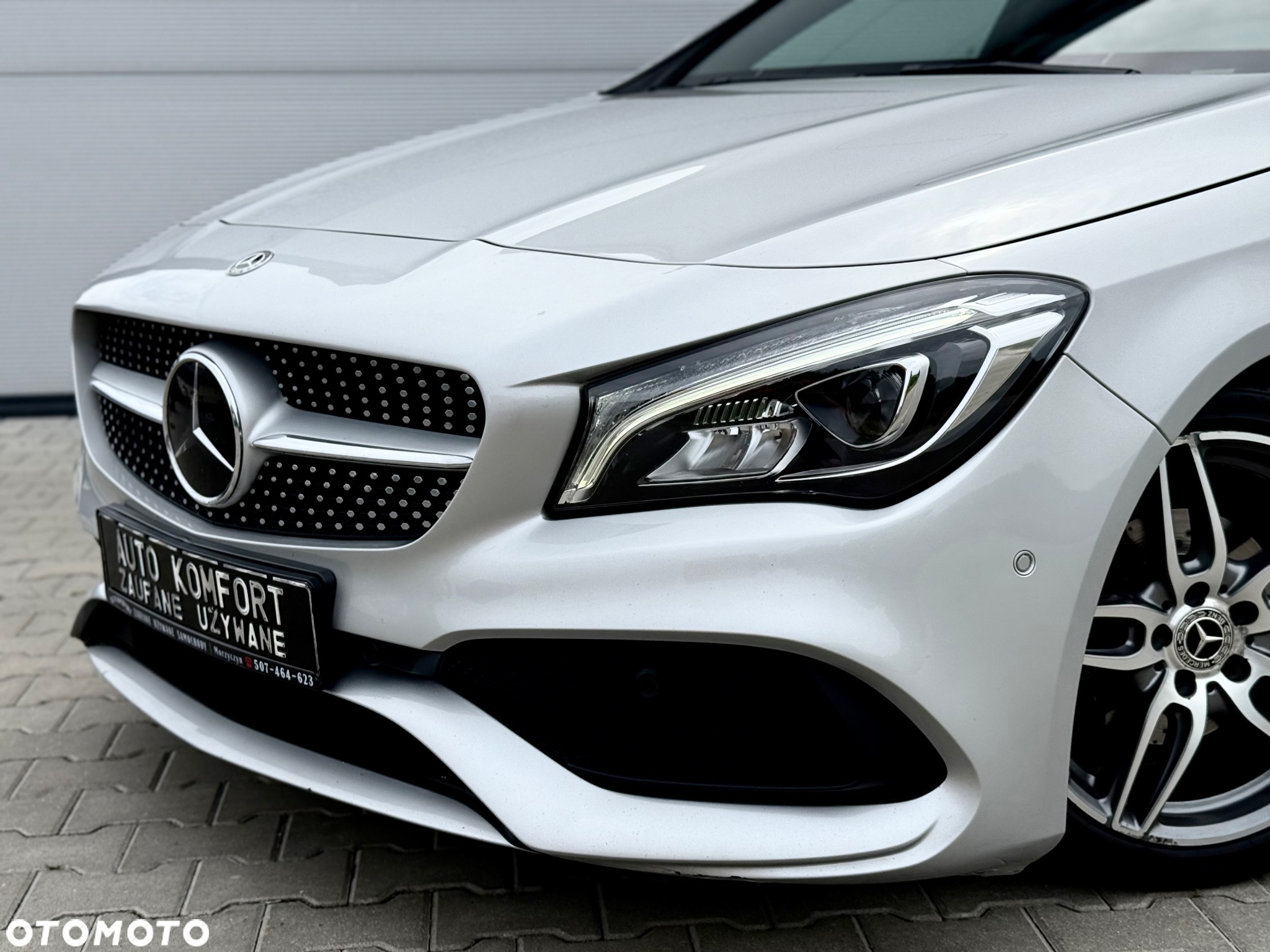 Mercedes-Benz CLA 200 7G-DCT AMG Line - 5