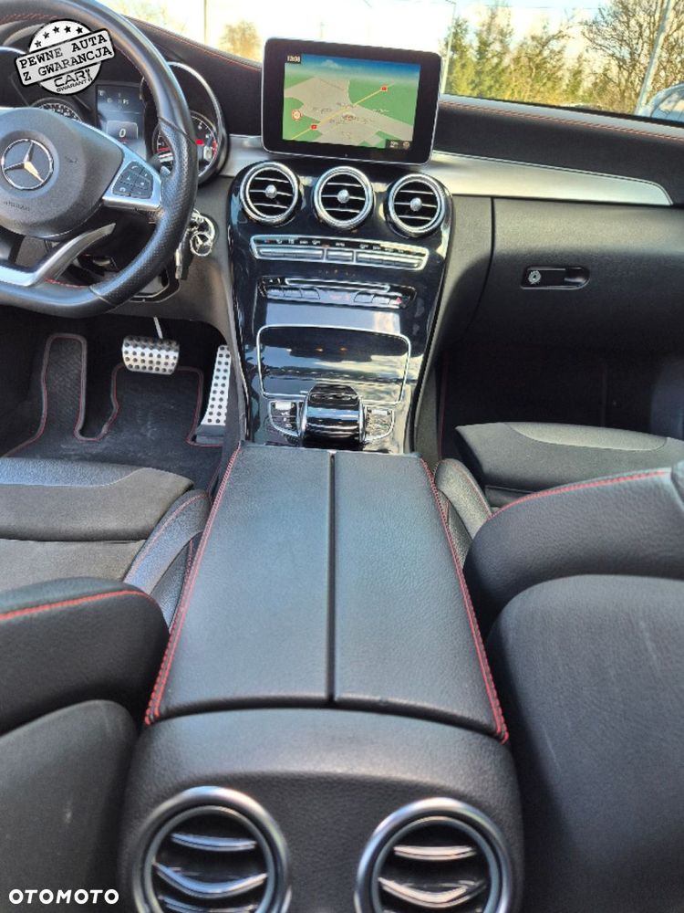 Mercedes-Benz Klasa C AMG 43 4-Matic - 26