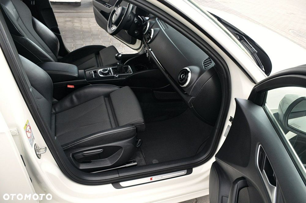 Audi A3 Sportback - 21