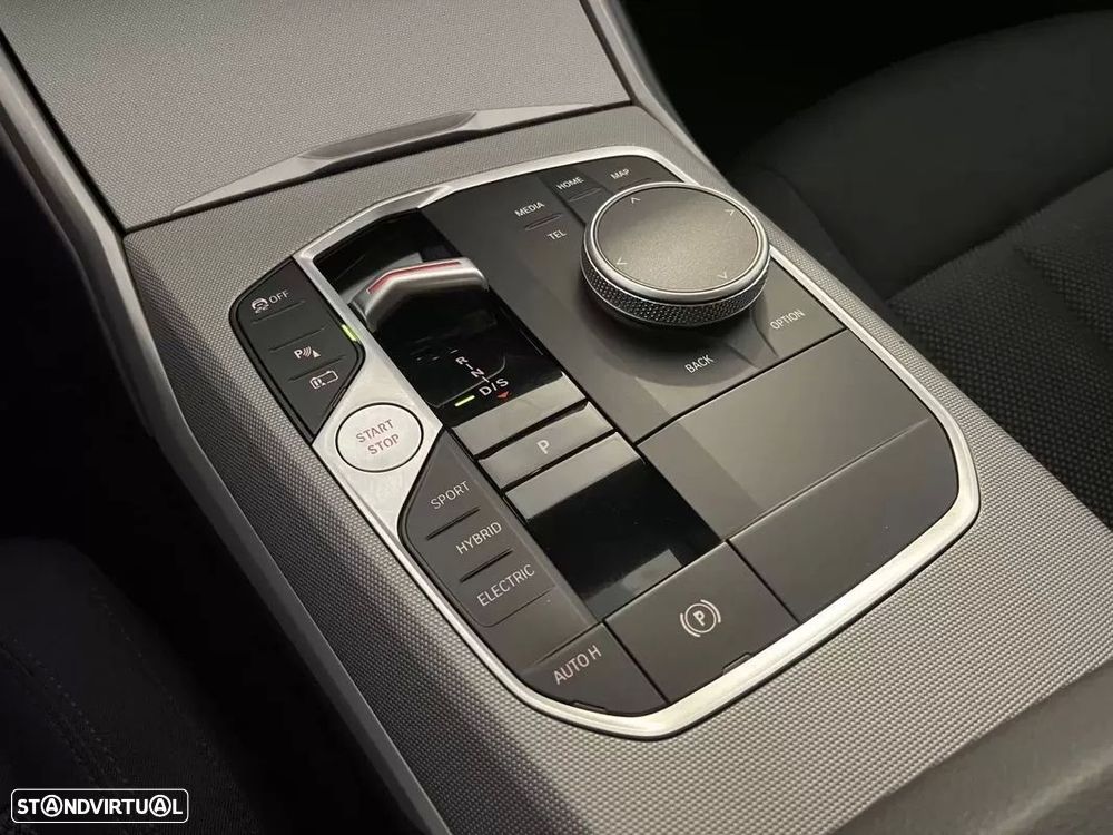 BMW 320 e Auto - 35