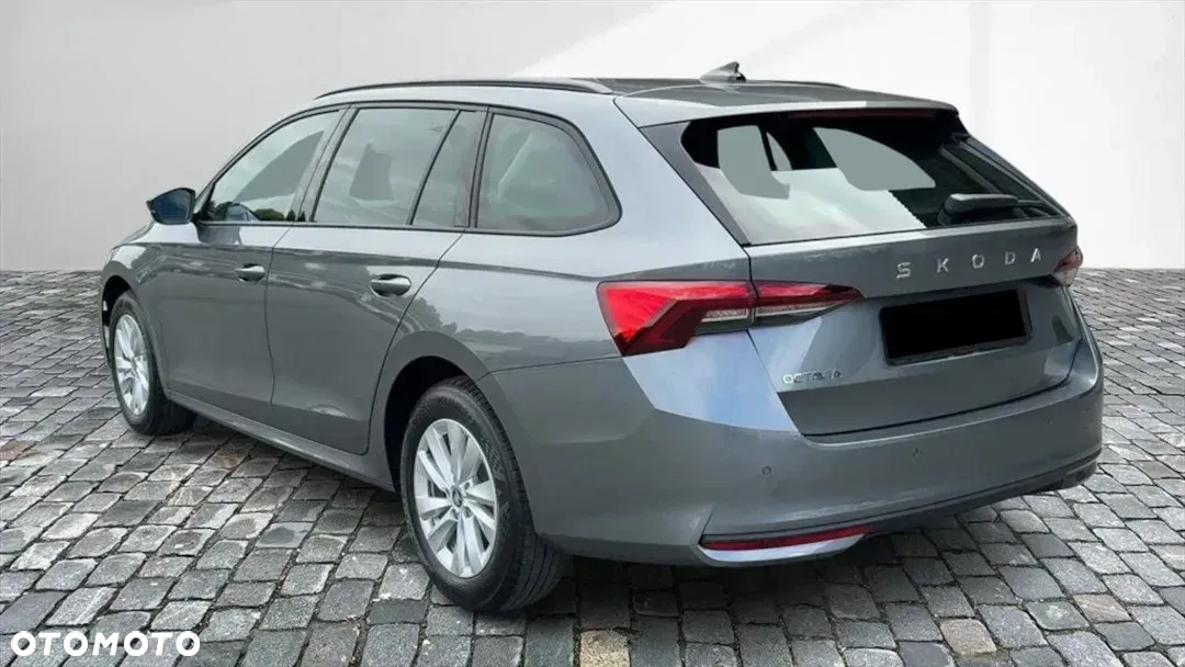 Skoda Octavia 2.0 TDI Selection DSG - 2
