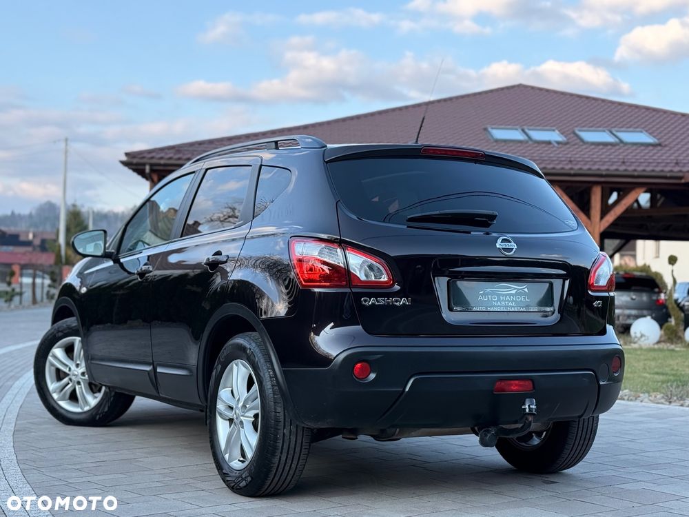 Nissan Qashqai 2.0 dCi 4 x 4 DPF tekna - 14