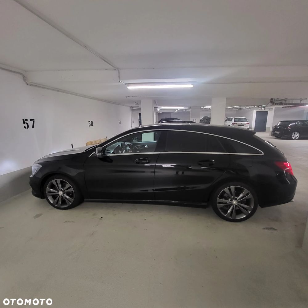 Mercedes-Benz CLA 220 (CDI) d Urban - 2