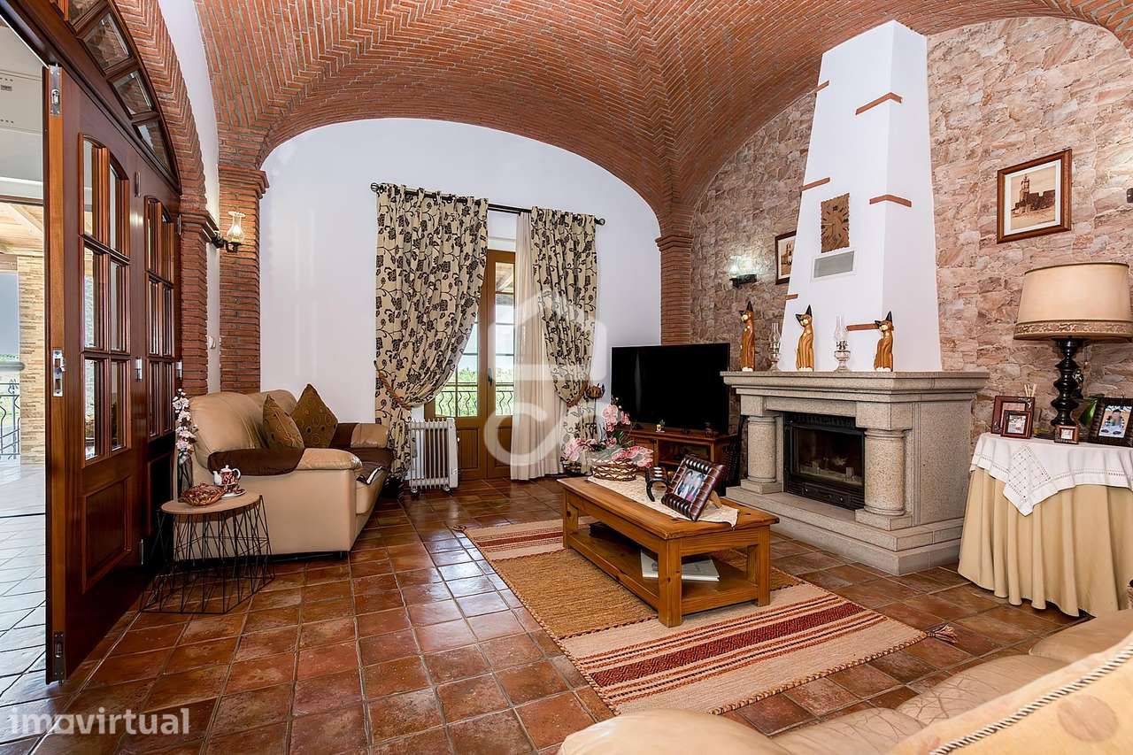 Quinta de Charme de 5250m2 c/ Moradia T3 e Piscina | Amareleja - Grande imagem: 4/60