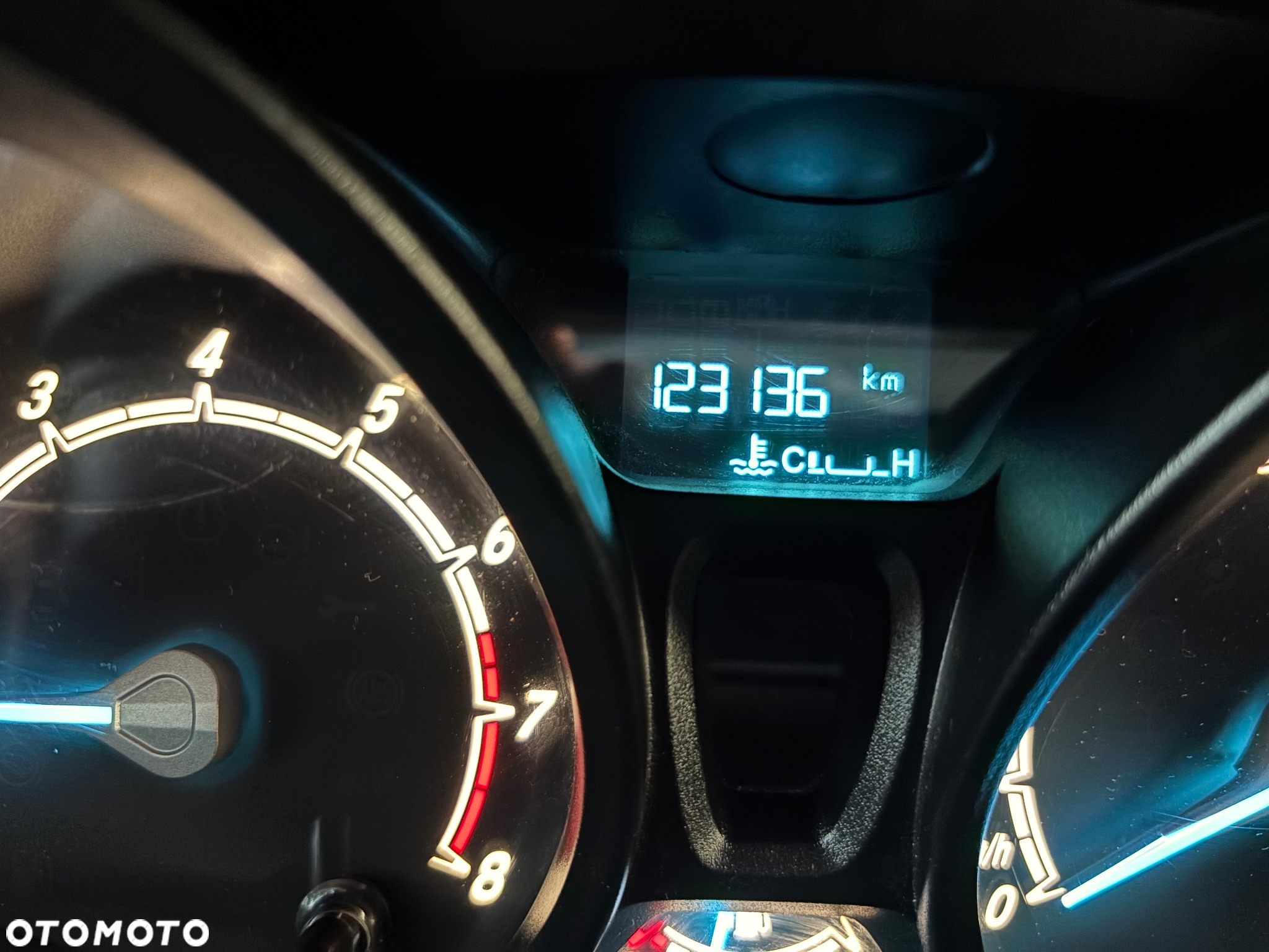 Ford Tourneo Courier 1.0 EcoBoost Titanium - 28