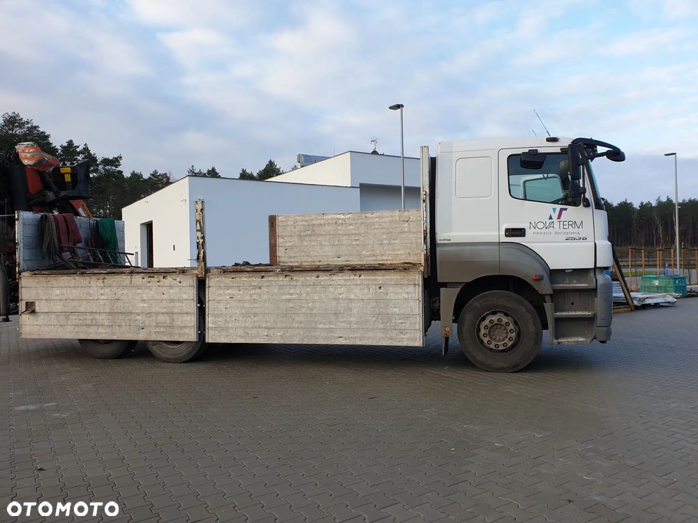 Mercedes-Benz AXOR - 7