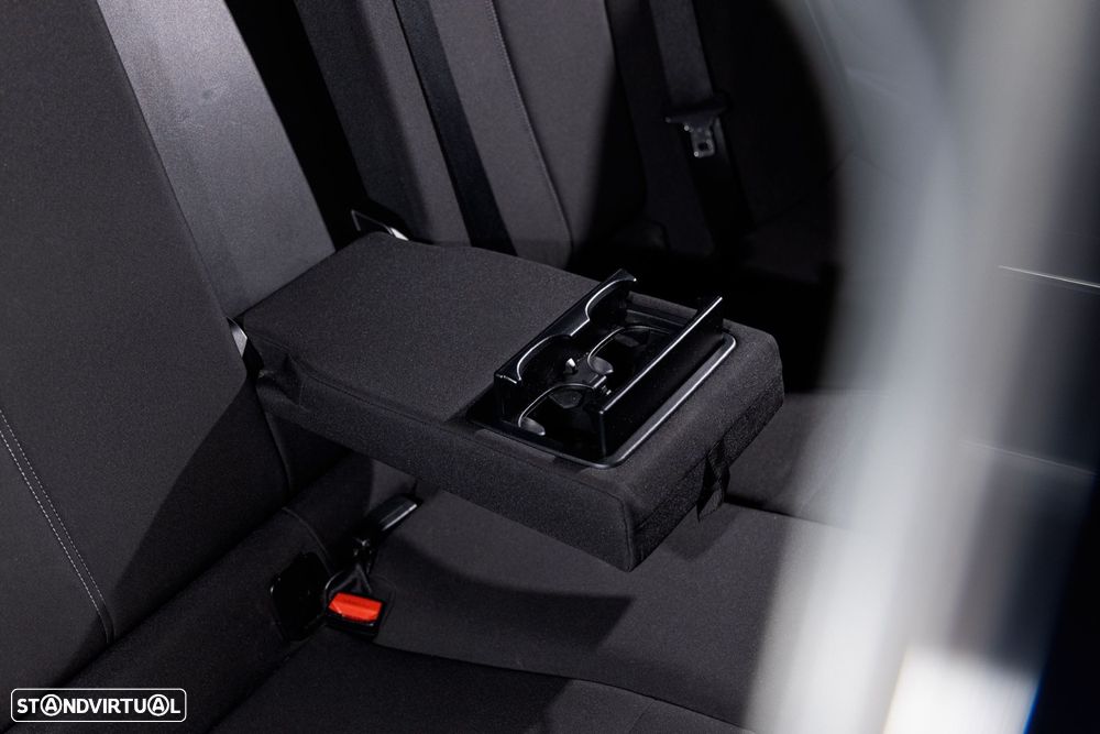 BMW 318 d Touring Line Sport - 23