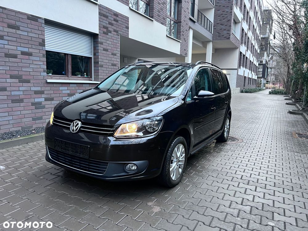 Volkswagen Touran - 16