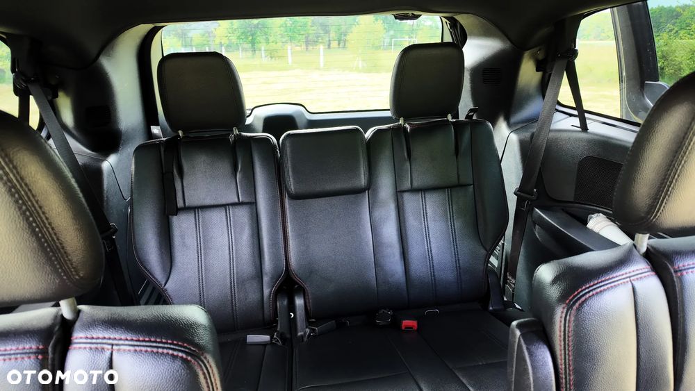 Dodge Grand Caravan - 29