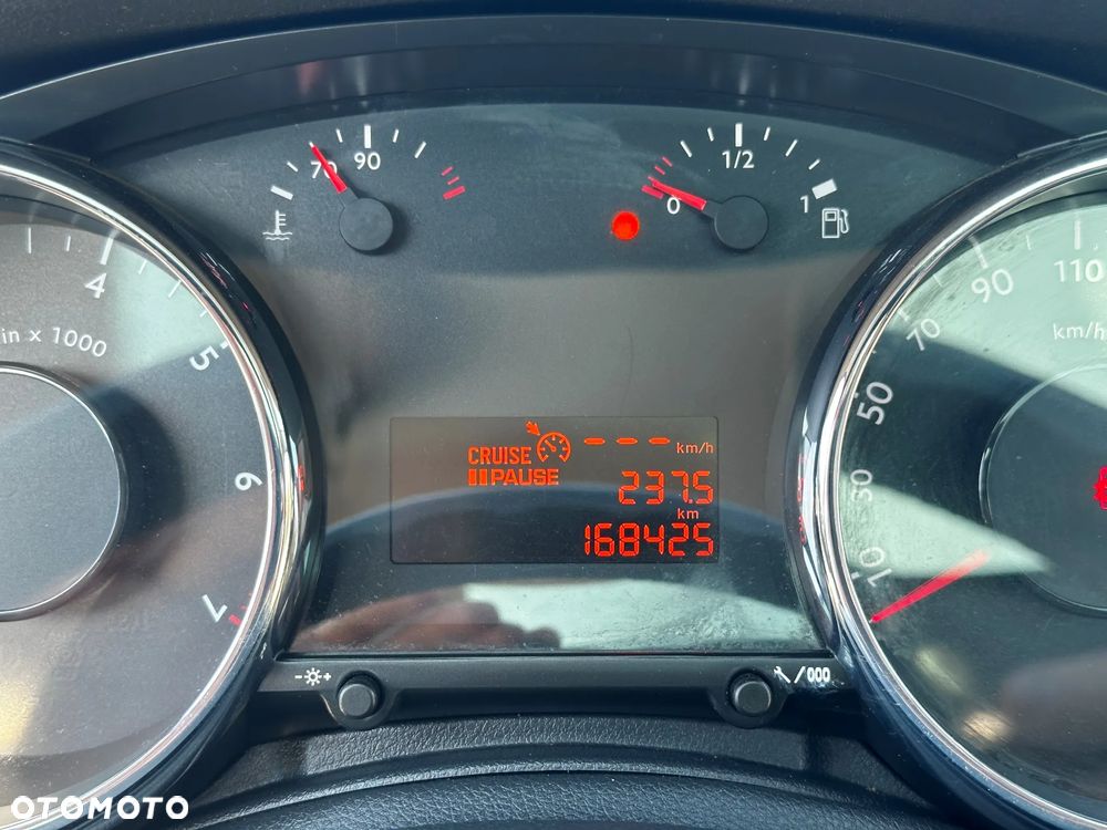 Peugeot 5008 155 THP Style - 28