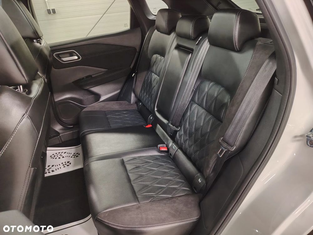Nissan Qashqai 1.3 DIG-T MHEV Xtronic Tekna+ - 23
