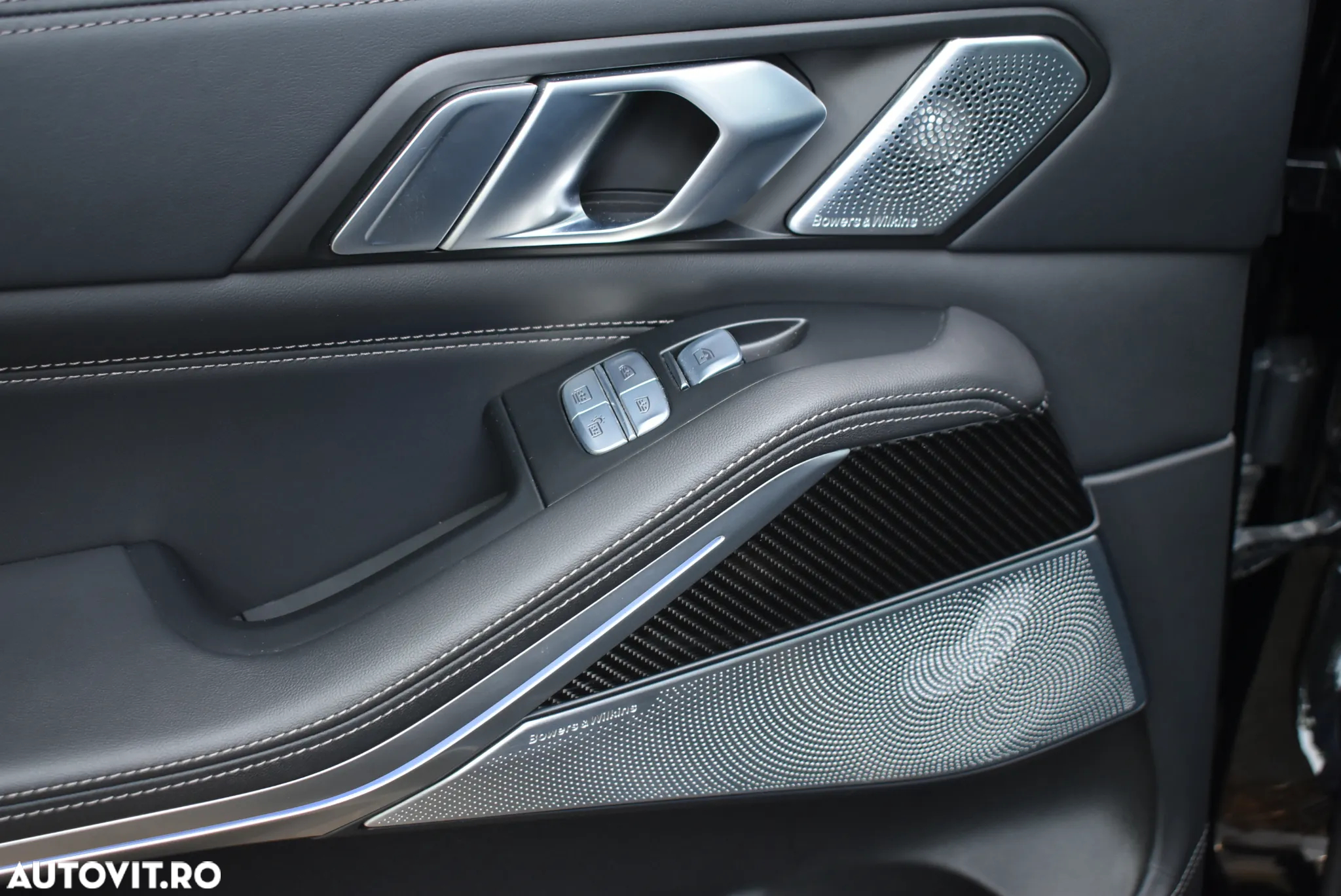 BMW X7 M60i xDrive AT MHEV - 33
