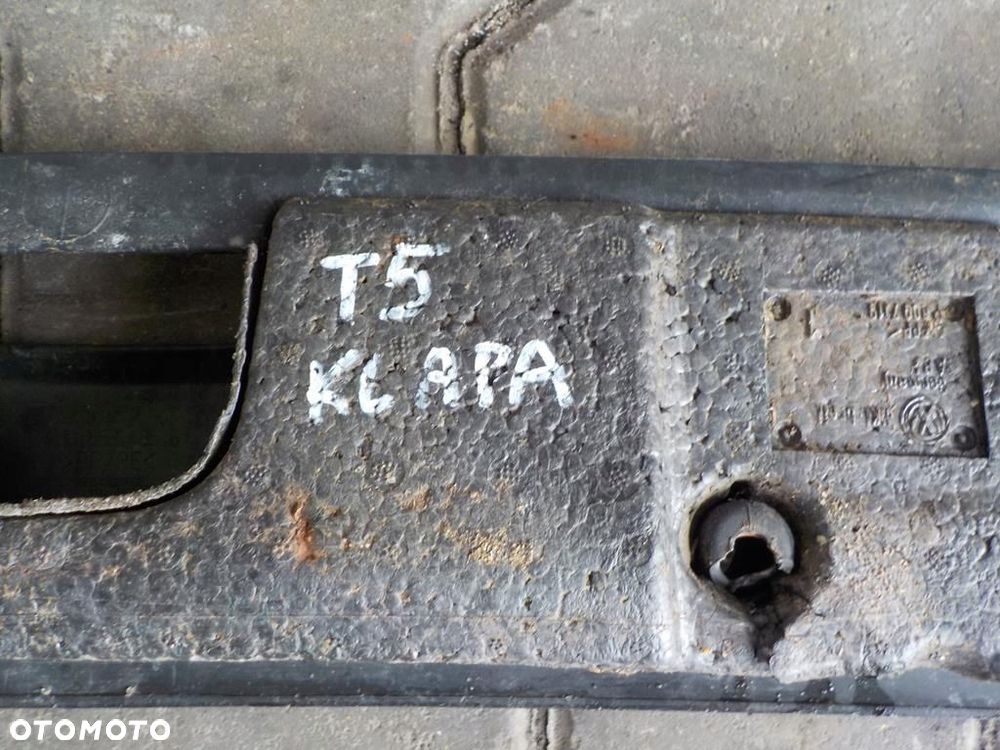 VW T5 03-09 PLASTIK LISTWA TYLNA PROGOWA POD KLAPĘ - 4