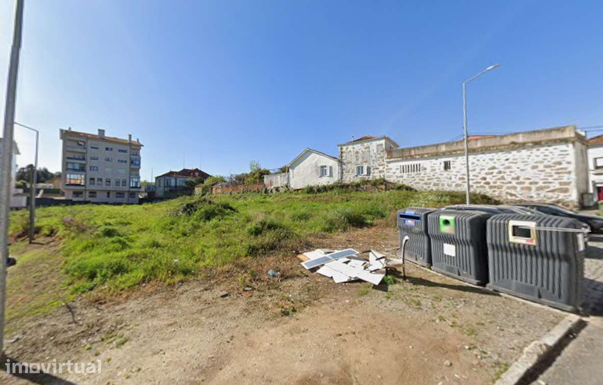 Terreno para construção de moradia em Oliveira do Douro - Grande imagem: 2/5