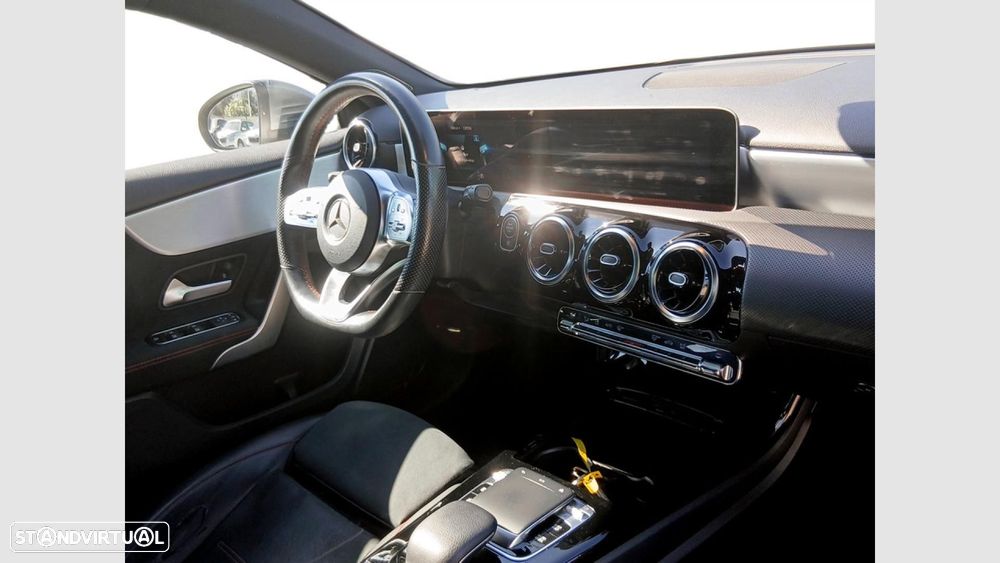 Mercedes-Benz A 180 d AMG Line Aut. - 21