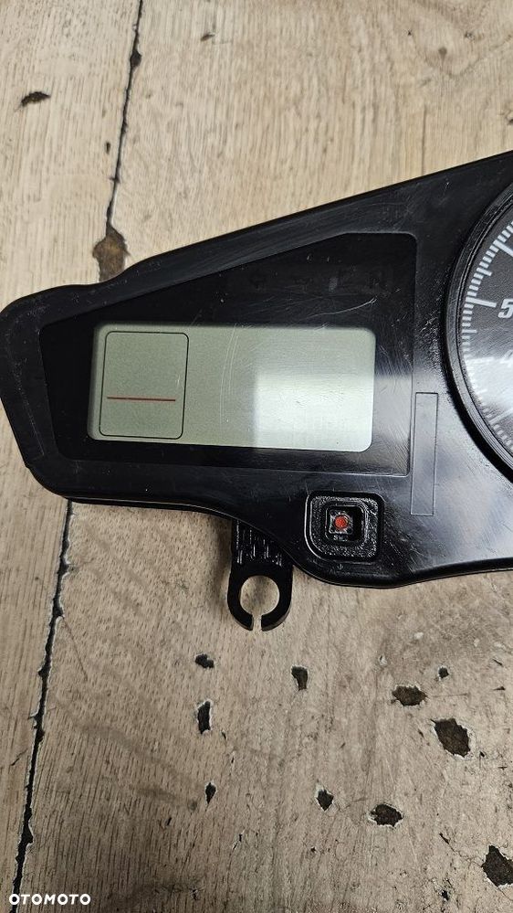 Licznik zegar prędkościomierz Honda VFR 800 V-Tec - 3