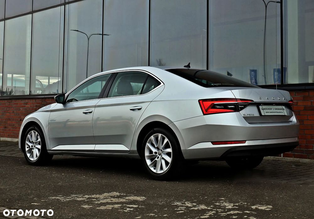 Skoda Superb 2.0 TDI SCR Ambition - 12