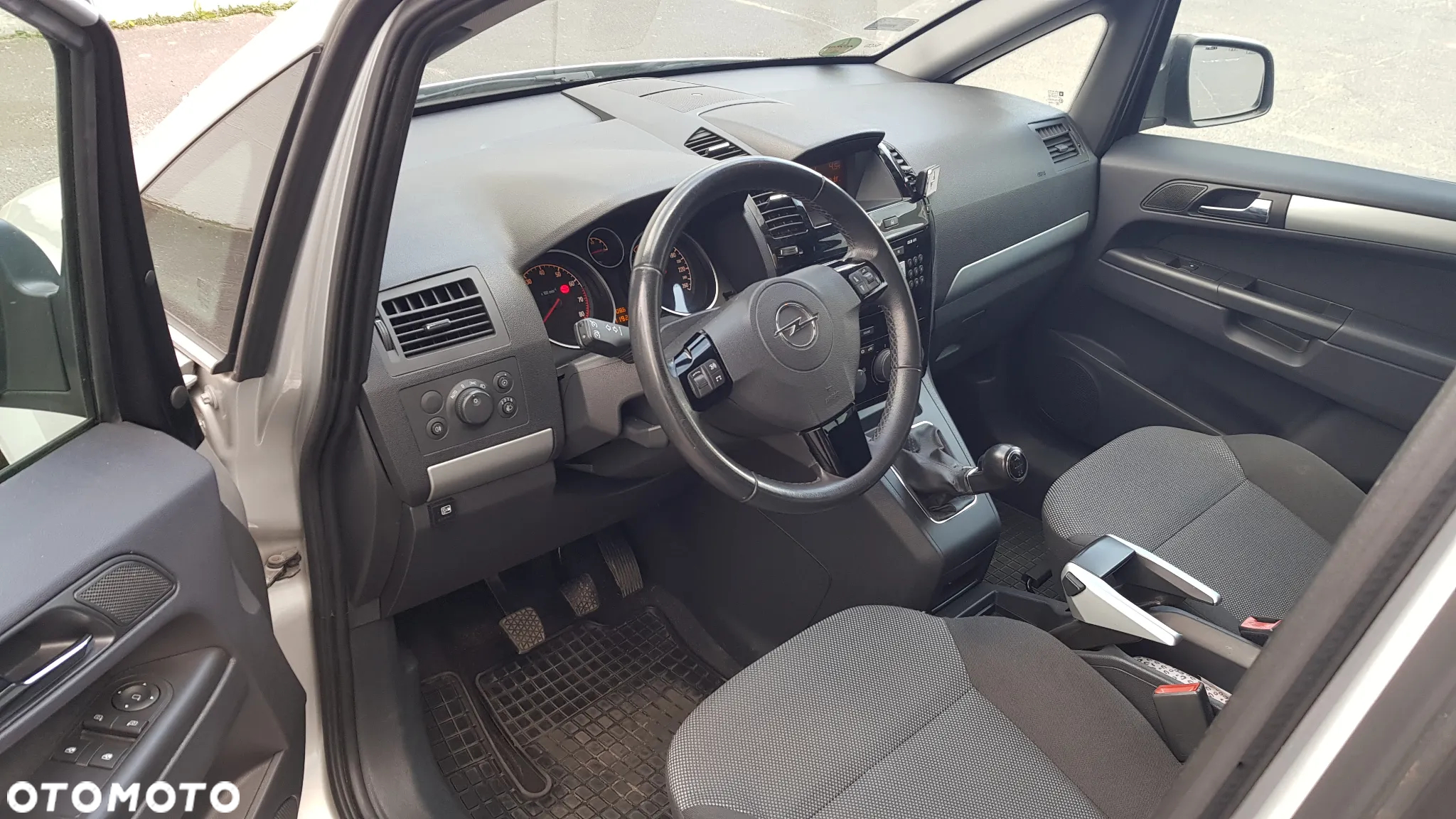 Opel Zafira 1.8 - 2