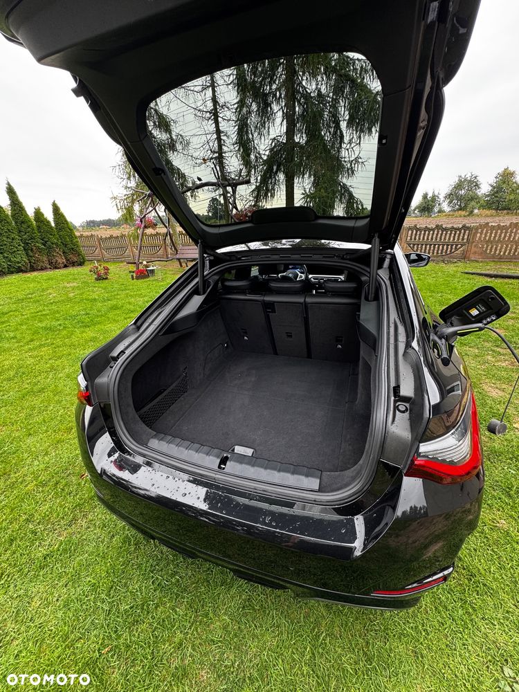 BMW i4 70.3kWh eDrive 35 M Sport Edition - 8