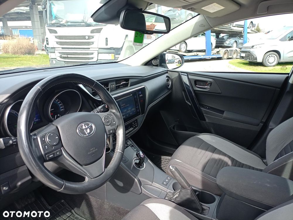 Toyota Auris Hybrid 135 Premium - 12