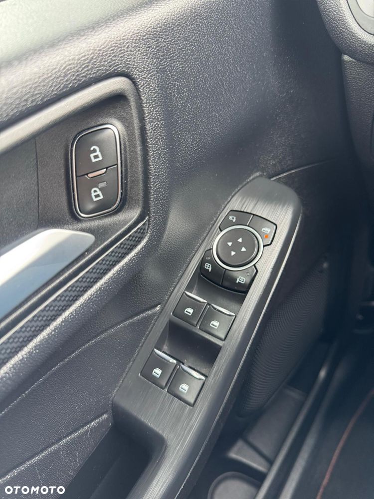 Ford Kuga 2.5 Duratec FHEV ST-LINE - 14