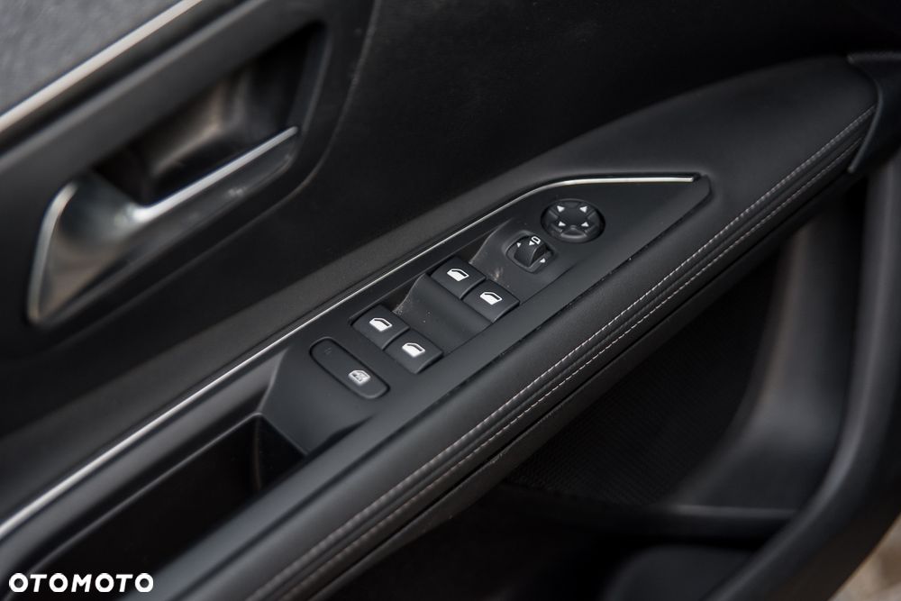 Peugeot 3008 BlueHDi 130 Stop & Start Allure - 37