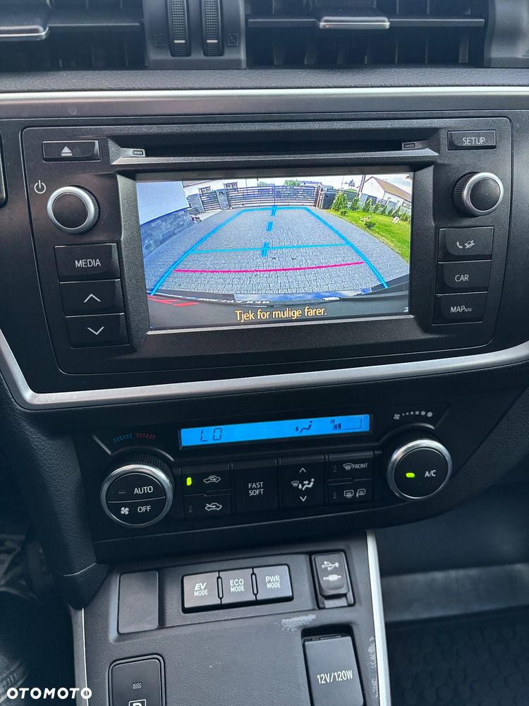 Toyota Auris 1.8 HSD Prestige NAVI - 4