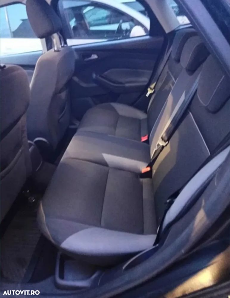 Ford Focus - 3