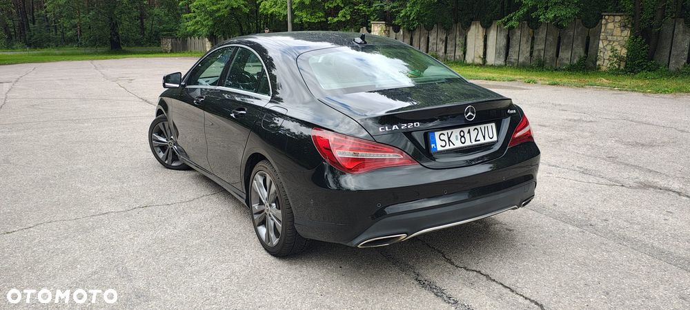 Mercedes-Benz CLA 220 4-Matic - 6