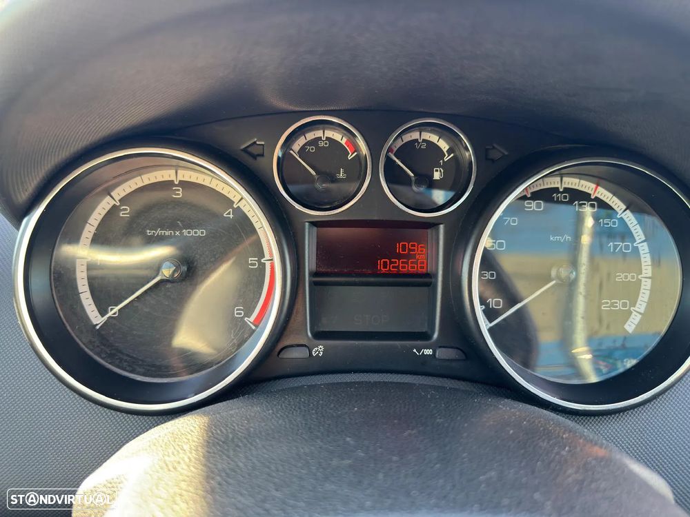 Peugeot 308 SW 1.6 HDi Executive - 11