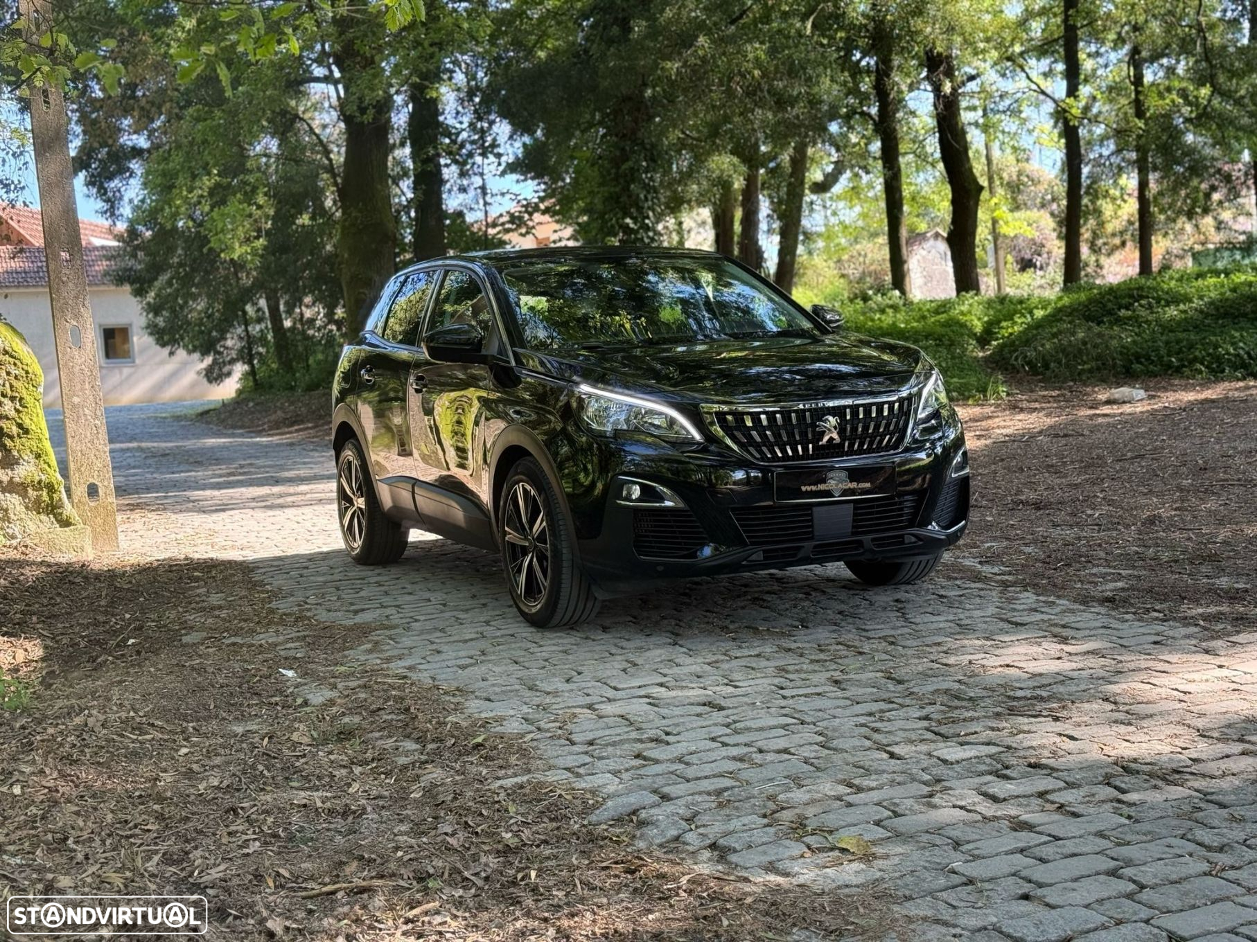 Peugeot 3008 1.5 BlueHDi Allure EAT8 - 26