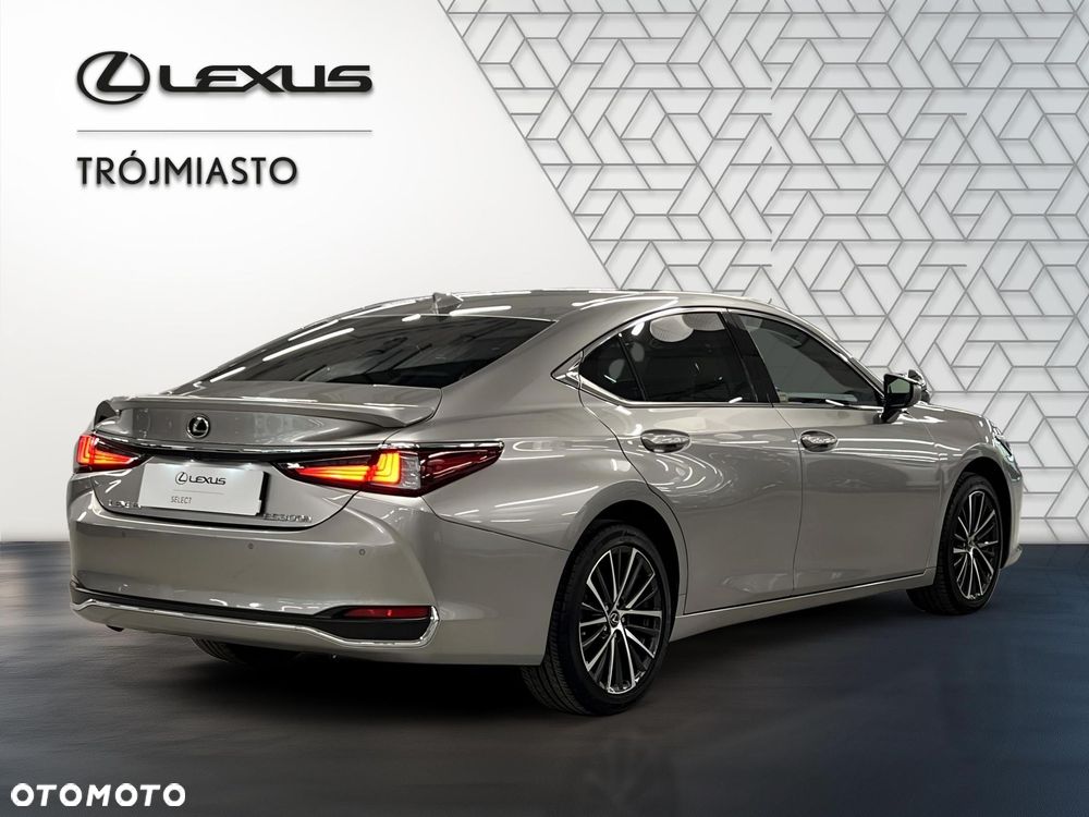 Lexus ES 300h Business Edition - 6