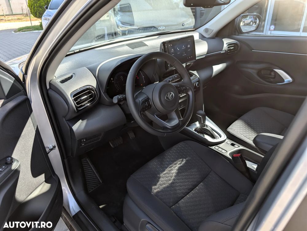 Toyota Yaris Cross 1.5 VVT-i HSD 4x2 Active - 8