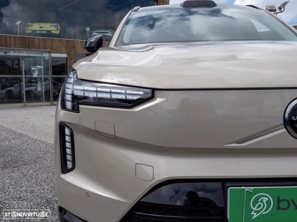 Volvo EX90 111 kWh Twin Motor Performance Ultra - 6